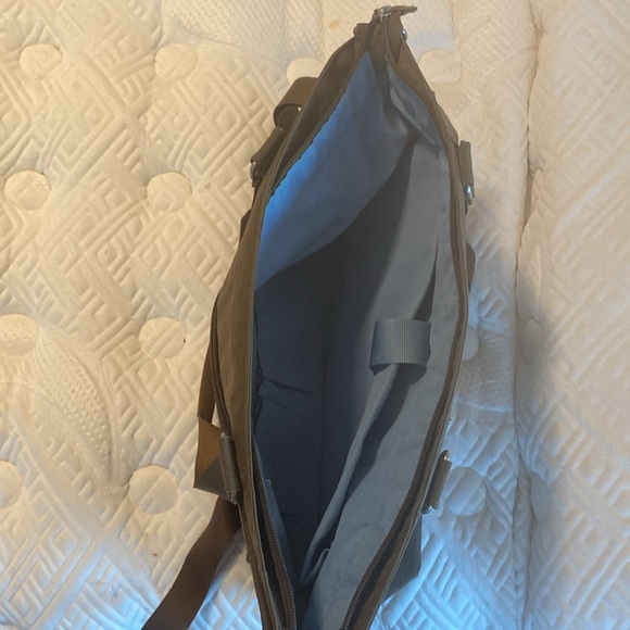 Baggallini Travel Computer Bag - Picture 7 of 13